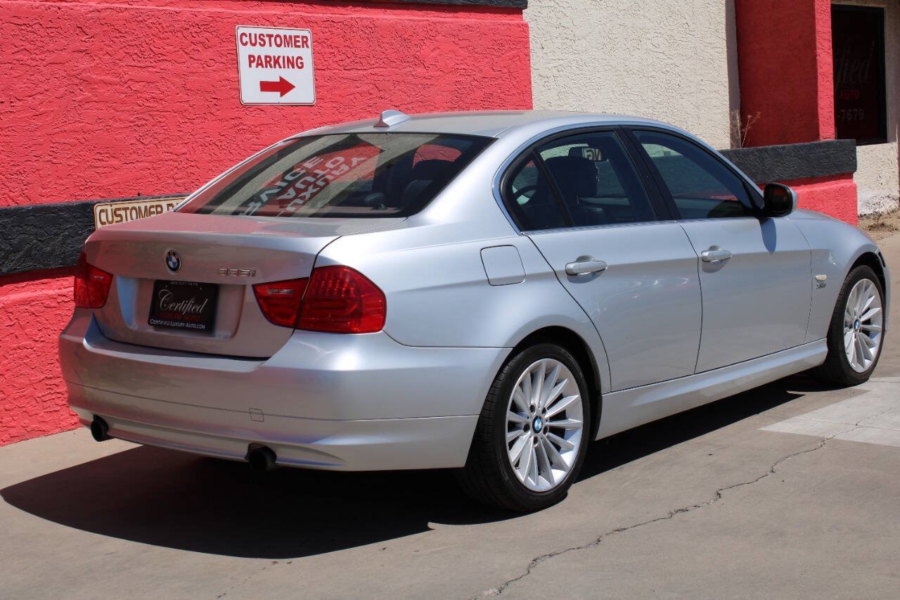 Used 2011 BMW 335i xDrive Sedan AWD/4WD image 8