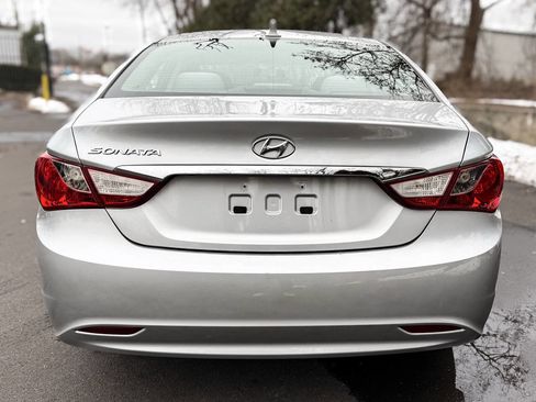 Used 2011 Hyundai Sonata GLS image 6