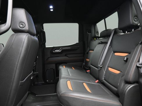 Used 2024 GMC Sierra 1500 AT4 w/ Technology Package image 35