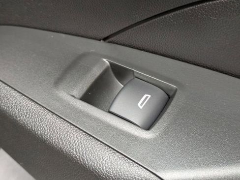 New 2026 Chevrolet Trax ACTIV w/ Sunroof Package image 31