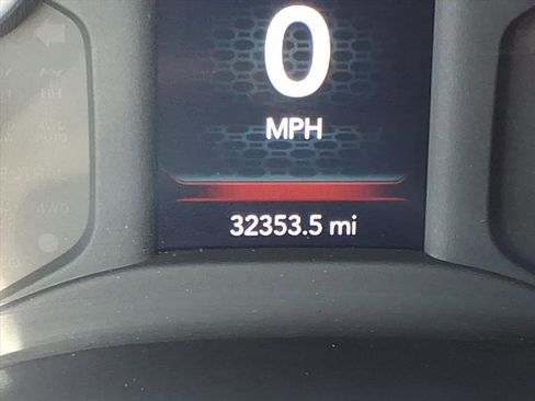 Used 2024 RAM 3500 Tradesman w/ Chrome Appearance Group image 23