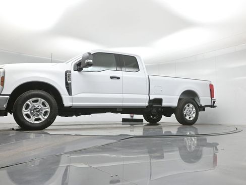 New 2026 Ford F250 XLT image 39