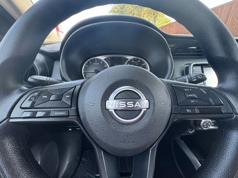 Used 2024 Nissan Kicks S image 17