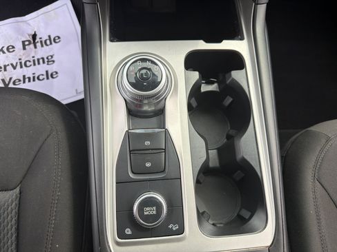 Used 2023 Ford Explorer XLT AWD/4WD image 29