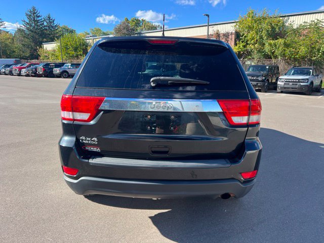 Used 2012 Jeep Grand Cherokee Laredo w/ Laredo E Group AWD/4WD image 6