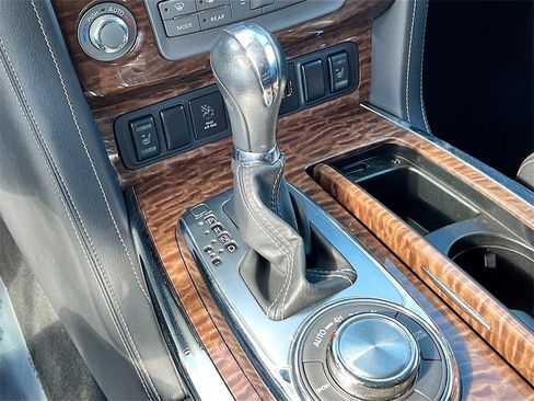 Used 2020 Nissan Armada SL w/ Premium Package image 15