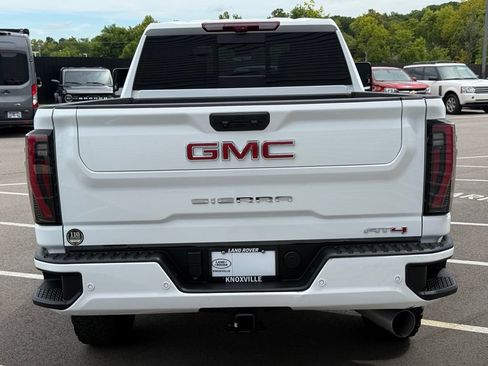 Used 2026 GMC Sierra 2500 AT4 w/ AT4 Premium Plus Package AWD/4WD image 9