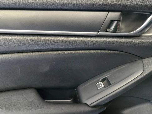 Used 2020 Honda Accord Sport image 11