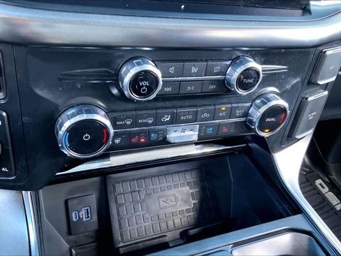 Used 2022 Ford F150 Platinum w/ Equipment Group 701A High image 29