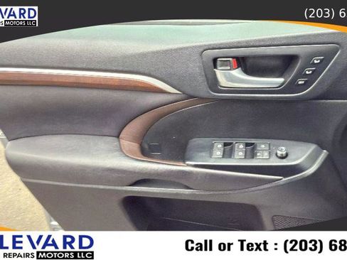 Used 2016 Toyota Highlander Limited image 26