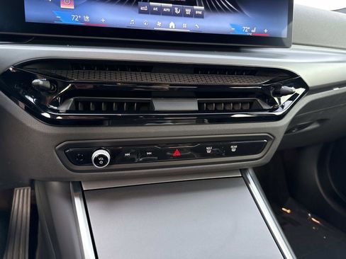 Used 2025 BMW 230i Coupe image 23