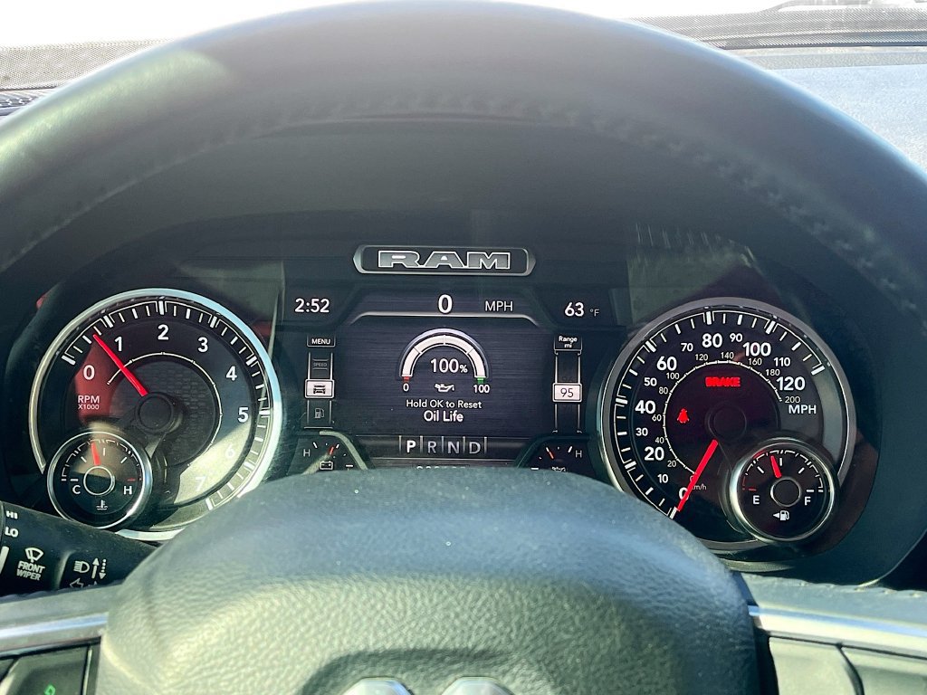 Used 2022 RAM 1500 Laramie AWD/4WD image 12