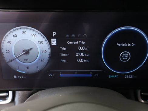 Used 2024 Hyundai Elantra SEL FWD image 4