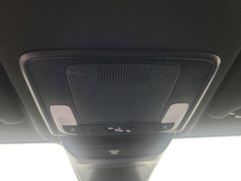 Certified 2025 Honda HR-V Sport image 21