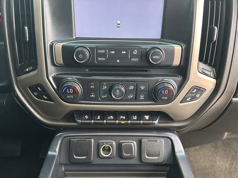Used 2015 GMC Sierra 3500 Denali w/ Duramax Plus Package image 95