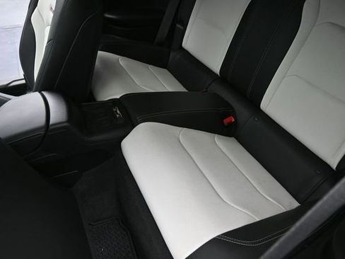 Used 2018 Chevrolet Camaro SS RWD image 23