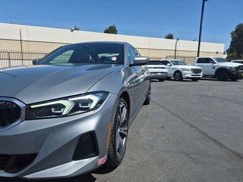 Used 2024 BMW 330e w/ Convenience Package RWD image 3