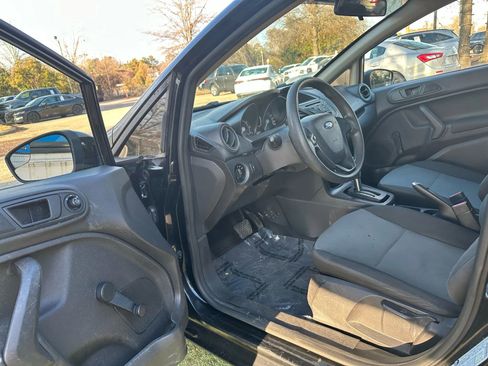Used 2018 Ford Fiesta S image 11