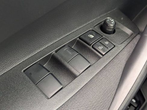 New 2026 Toyota Corolla SE FWD image 21