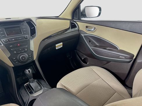Used 2018 Hyundai Santa Fe Sport FWD image 22