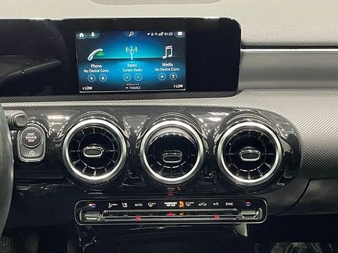 Used 2019 Mercedes-Benz A 220 4MATIC image 27