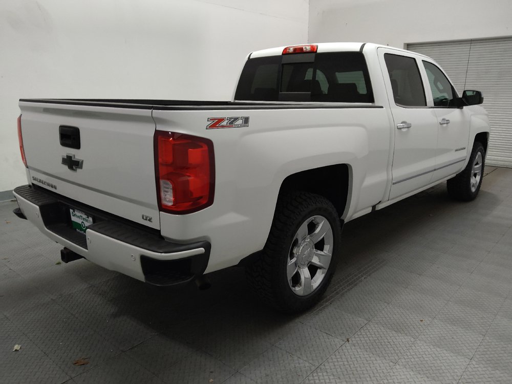 Used 2017 Chevrolet Silverado 1500 LTZ Z71 w/ LTZ Plus Package AWD/4WD image 9