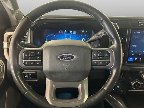 Used 2023 Ford F250 Lariat w/ Black Appearance Package AWD/4WD image 24