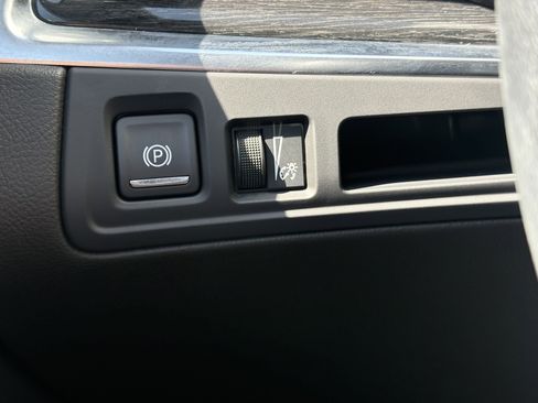 Certified 2023 Cadillac XT5 Premium Luxury image 29