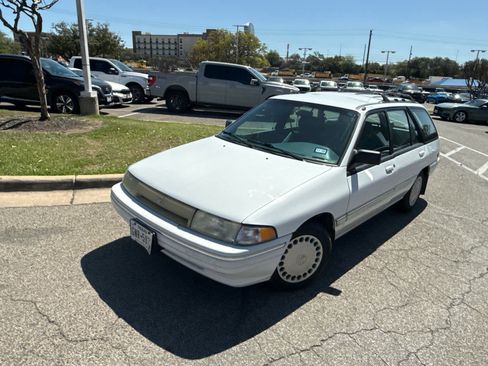 Used 1994 Mercury Tracer Wagon image 2