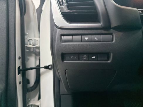 Used 2023 Nissan Rogue Platinum w/ Platinum Premium Package image 19