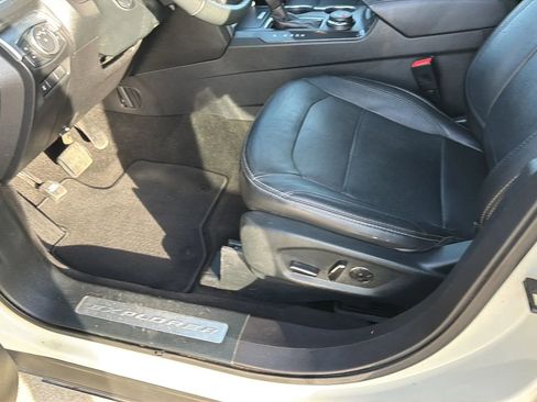 Used 2018 Ford Explorer Limited w/ Equipment Group 301A image 91