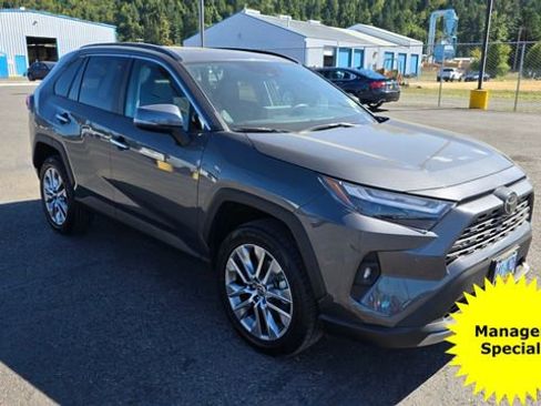 Used 2022 Toyota RAV4 Limited image 3