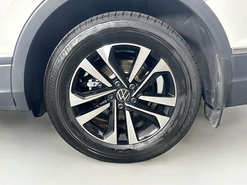 Used 2024 Volkswagen Tiguan S image 11