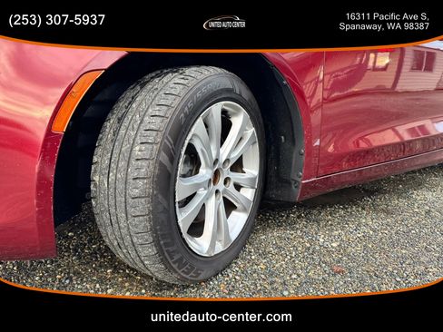 Used 2015 Chrysler 200 Limited image 15