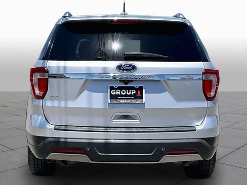 Used 2019 Ford Explorer XLT w/ Equipment Group 201A FWD image 5