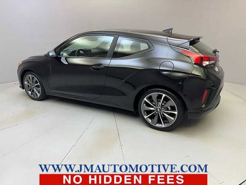 Used 2019 Hyundai Veloster 2.0 Premium FWD image 3