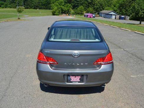 Used 2007 Toyota Avalon Limited FWD image 9