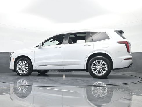 Used 2024 Cadillac XT6 Luxury image 66