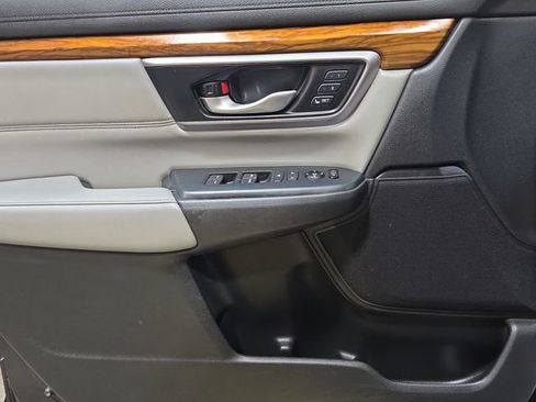 Used 2018 Honda CR-V Touring image 34