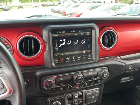 Used 2020 Jeep Wrangler Unlimited Rubicon AWD/4WD image 22