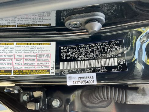 Used 2021 Toyota C-HR LE image 27