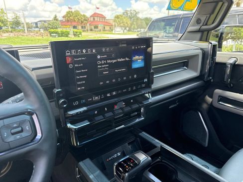 Used 2026 GMC Hummer EV SUV AWD/4WD image 25