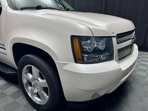 Used 2013 Chevrolet Avalanche LTZ AWD/4WD image 11