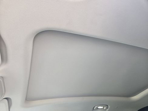 Used 2023 Buick Envision Essence w/ Technology Package I AWD/4WD image 27