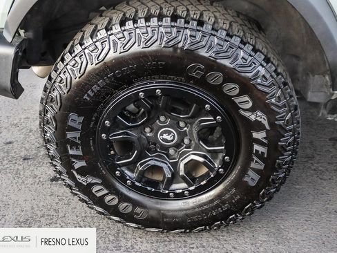 Used 2024 Ford Bronco Wildtrak image 8