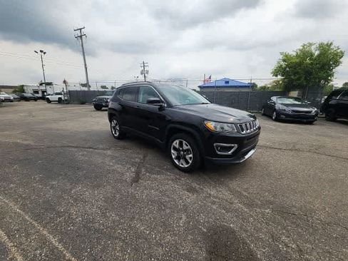 Used 2019 Jeep Compass Limited AWD/4WD image 7