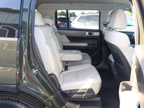Used 2025 Hyundai Santa Fe SEL AWD/4WD image 24