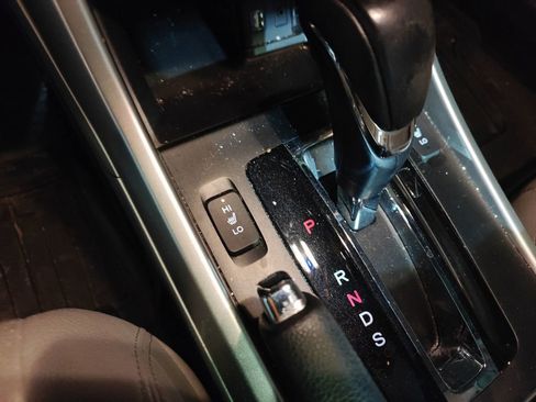 Used 2013 Honda Accord Touring image 8