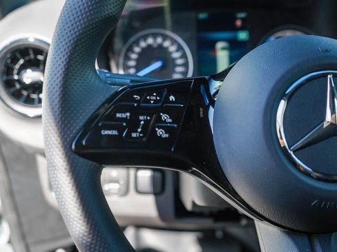 New 2024 Mercedes-Benz eSprinter 170 Cargo image 17