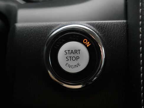 Used 2024 INFINITI QX80 Luxe image 32